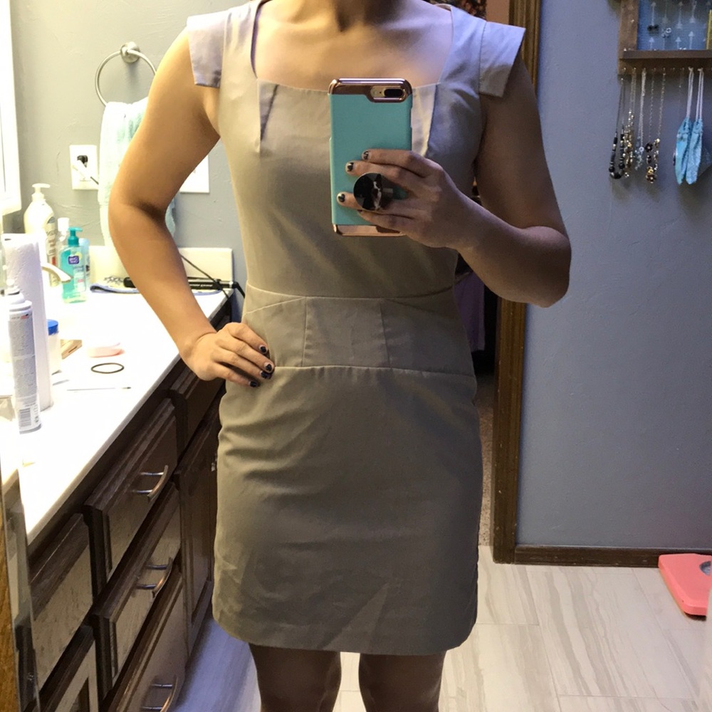 Women’s dress